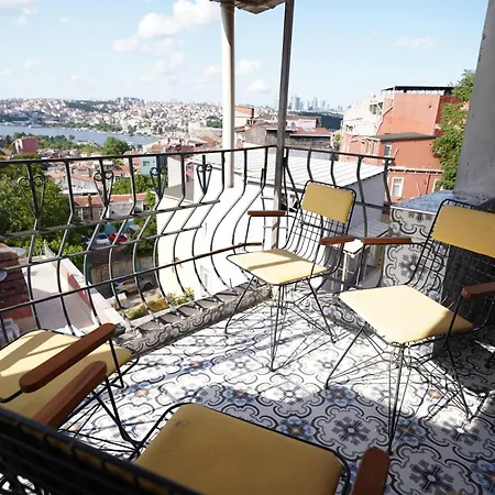 Konukevi I1 Historic House With Gorgeous View 3*