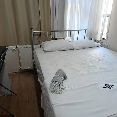 I1 Historic House With Gorgeous View İstanbul